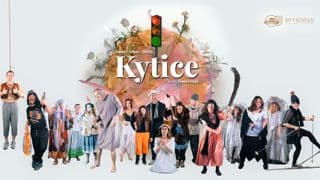 Zájezd na Otáčivé hlediště do Týna n. Vlt. 2024 - Kytice